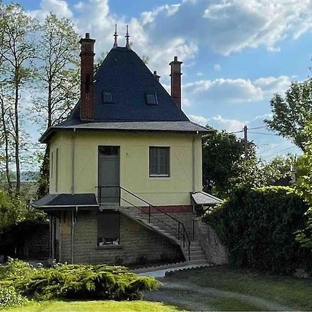 Maison Independante La Quietas Sur Les Hauteurs De Седан Екстериор снимка